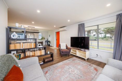 Photo of property in 36 Signal Street, Foxton Beach, Foxton, 4815