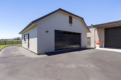 Photo of property in 456 Stoney Creek Road, Kelvin Grove, Palmerston North, 4470