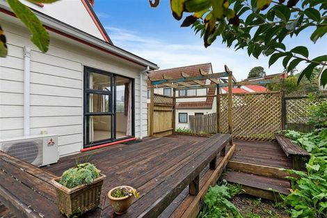 Photo of property in 1/13 Remus Place, Totara Vale, Auckland, 0629