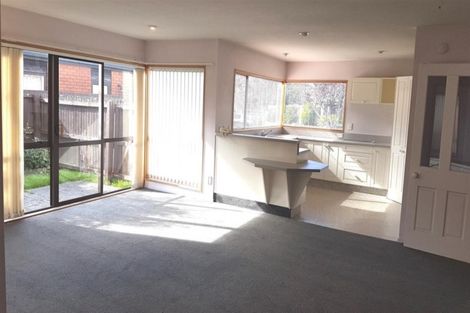 Photo of property in 53 Berkshire Drive, Avonhead, Christchurch, 8042