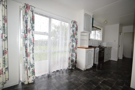 Photo of property in 14 Bledisloe Street, Levin, 5510