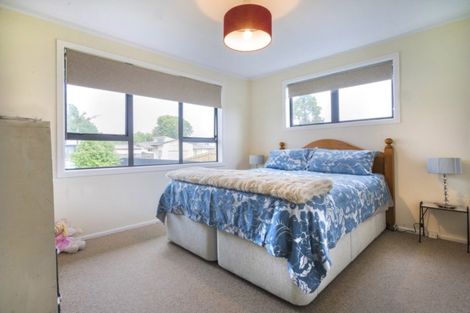 Photo of property in 37 Edgewater Drive, Pakuranga, Auckland, 2010