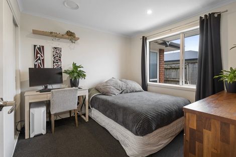 Photo of property in 32 Oak Crescent, Ashhurst, 4810