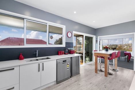 Photo of property in 156 Glamorgan Drive, Torbay, Auckland, 0630