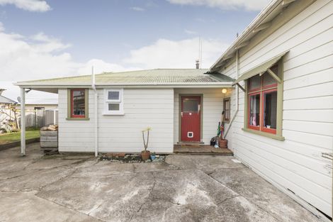 Photo of property in 10 Stewart Crescent, Hokowhitu, Palmerston North, 4410
