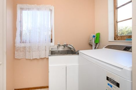 Photo of property in 17 Douglas Street, West End, Palmerston North, 4412