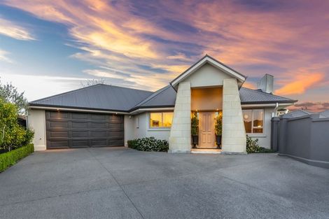 Photo of property in 16 Harrys Way, Redwood, Christchurch, 8051