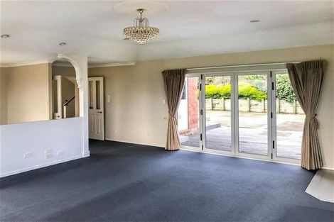 Photo of property in 10 Michael Bosher Way, Flat Bush, Auckland, 2019