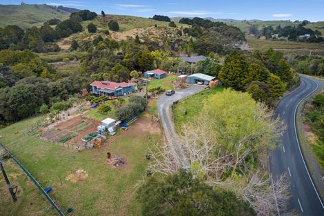 Photo of property in 43 Pahi Road, Paparoa, 0571