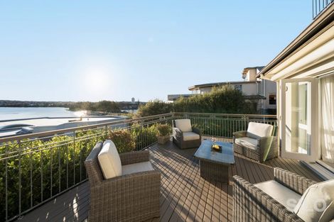 Photo of property in 1/248 Hurstmere Road, Takapuna, Auckland, 0622