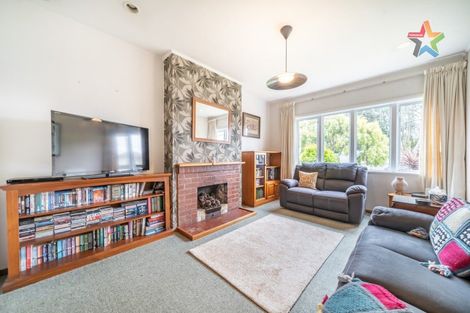 Photo of property in 2/27 Gadsby Street, Avalon, Lower Hutt, 5011