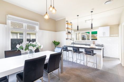 Photo of property in 35 North Parade, Richmond, Christchurch, 8013