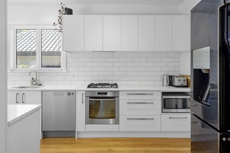 Photo of property in 36 Roosevelt Avenue, St Albans, Christchurch, 8014