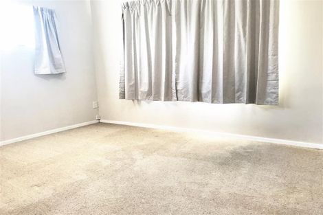 Photo of property in 4/116 Titirangi Road, New Lynn, Auckland, 0600