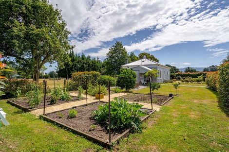 Photo of property in 71 No 1 Line, Tauwharenikau, Featherston, 5771