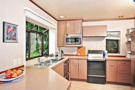 Photo of property in 23 Kensington Place, Fairfield, Hamilton, 3214