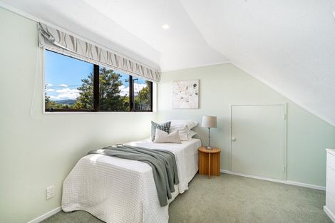 Photo of property in 75 Totara Crescent, Woburn, Lower Hutt, 5011