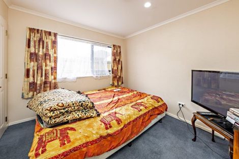 Photo of property in 23 Pitt Avenue, Clendon Park, Auckland, 2103