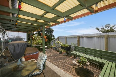 Photo of property in 6 Parris Street, Moturoa, New Plymouth, 4310