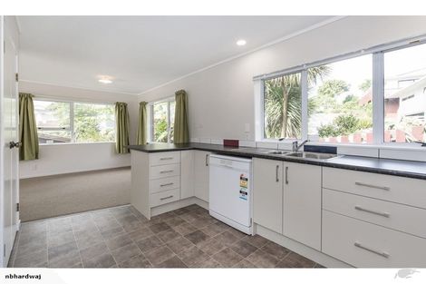 Photo of property in 1/5 Petrel Place, Massey, Auckland, 0614