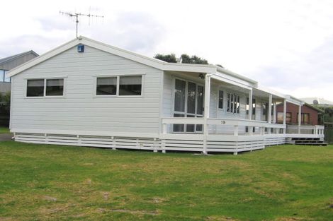 Photo of property in 19 Champion Place, Pauanui, Hikuai, 3579