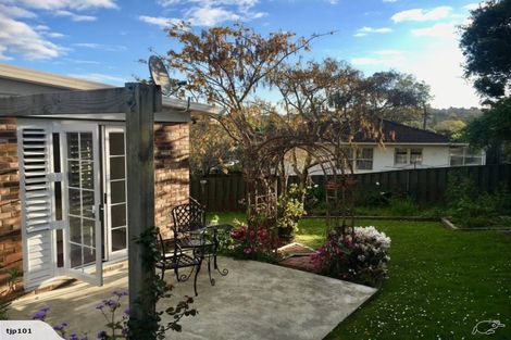 Photo of property in 2/449 Beach Road, Mairangi Bay, Auckland, 0630