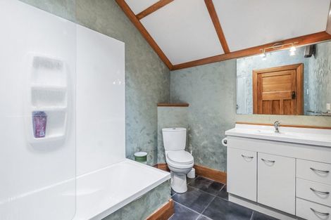 Photo of property in 936 Maungatua Road, Berwick, Outram, 9073