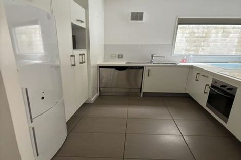 Photo of property in 12 Tiketike Way, Brooklyn, Wellington, 6021