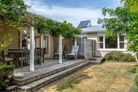 Photo of property in 62 Kuratawhiti Street, Greytown, 5712