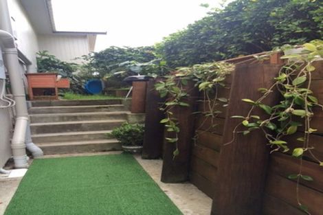 Photo of property in 8 Nor'east Drive, Northcross, Auckland, 0632