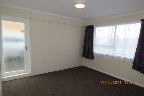 Photo of property in 8 Bodi Place, Te Atatu South, Auckland, 0610