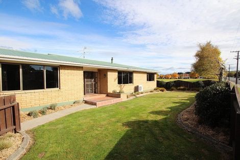 Photo of property in 36 Coutts Road, Gore, 9710