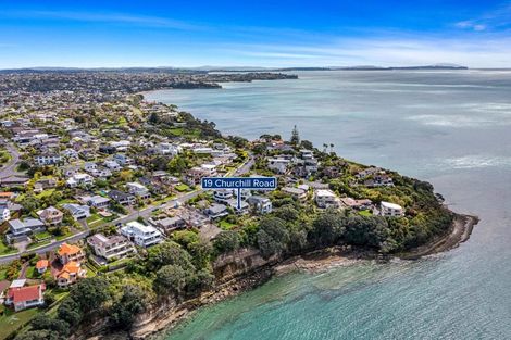 Photo of property in 2/19 Churchill Road, Murrays Bay, Auckland, 0630