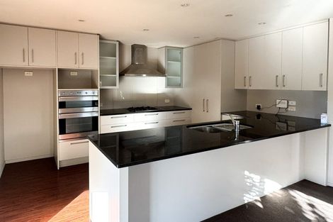 Photo of property in 21 Dunsford Close, Halswell, Christchurch, 8025