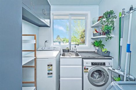 Photo of property in 140 Kendal Avenue, Burnside, Christchurch, 8053