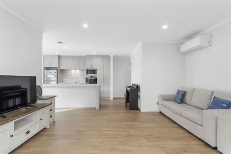 Photo of property in 50 Kuru Place, Papamoa, 3118