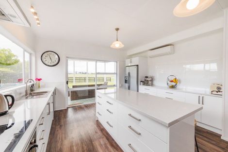 Photo of property in 283 Forlong Road, Colyton, Feilding, 4775