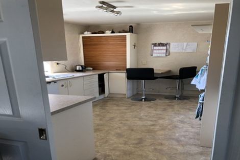 Photo of property in 10 Quibray Place, Botany Downs, Auckland, 2010