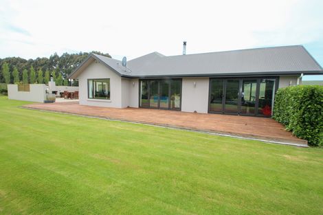 Photo of property in 4/102 Beach Road, Awamoa, Oamaru, 9495
