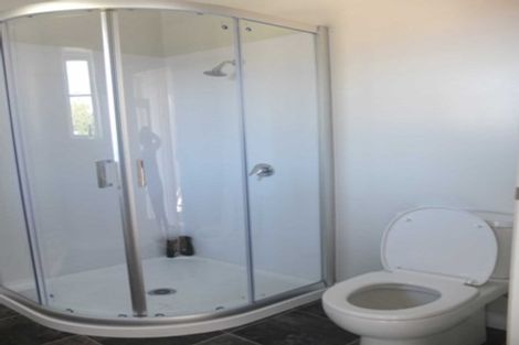 Photo of property in 17 Piko Crescent, Riccarton, Christchurch, 8041