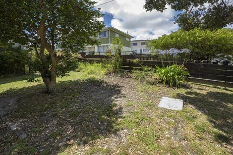Photo of property in 2/81 West Coast Road, Glen Eden, Auckland, 0602