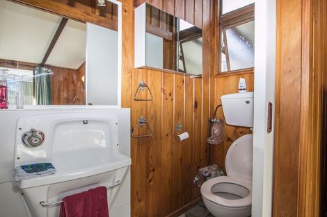 Photo of property in 13 Reynolds Place, Torbay, Auckland, 0630