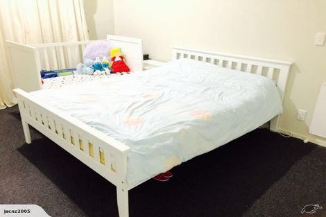 Photo of property in 19 Wantwood Grove, Churton Park, Wellington, 6037