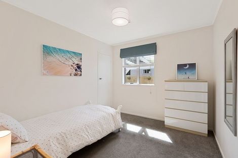 Photo of property in 5 Clensmore Place, Torbay, Auckland, 0630