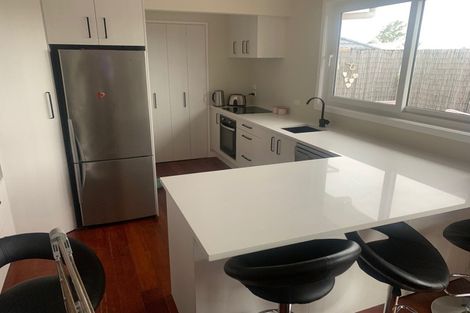 Photo of property in 21a Glenview Road, Glen Eden, Auckland, 0602