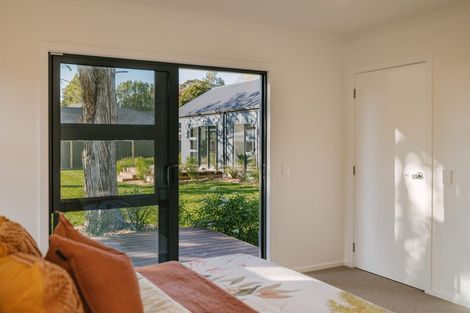 Photo of property in 31 Muhunoa Road East, Ohau, Levin, 5570