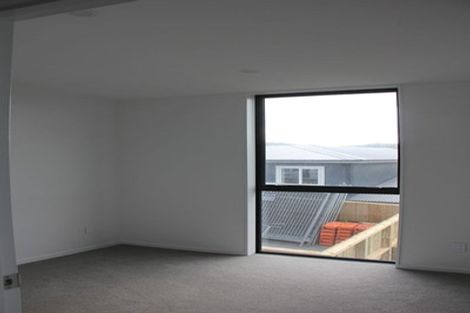 Photo of property in 15/62 Spenmoor Street, Newlands, Wellington, 6037