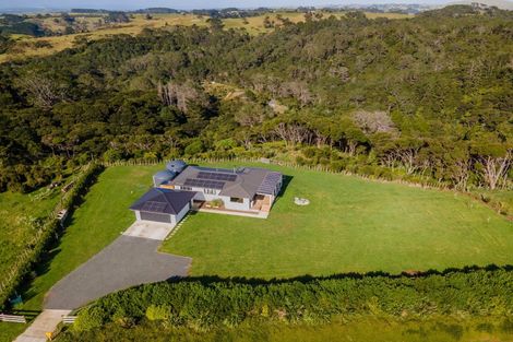 Photo of property in 197 Awhitu Central Road, Awhitu, Waiuku, 2684