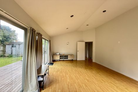 Photo of property in 10a Olwyn Place, Greenhithe, Auckland, 0632