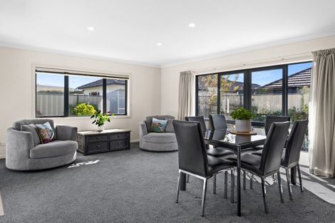 Photo of property in 21 Pinotage Drive, Greenmeadows, Napier, 4112